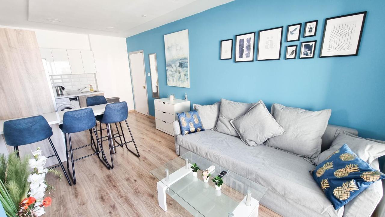 Modern Retreat: 2Br Stylish Apt With Comfy Rooms! Smart Tv With 200Mbps Internet ラルナカ エクステリア 写真